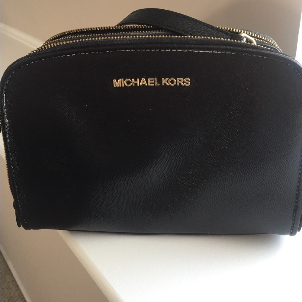 Cross body Micheal Kors Bag